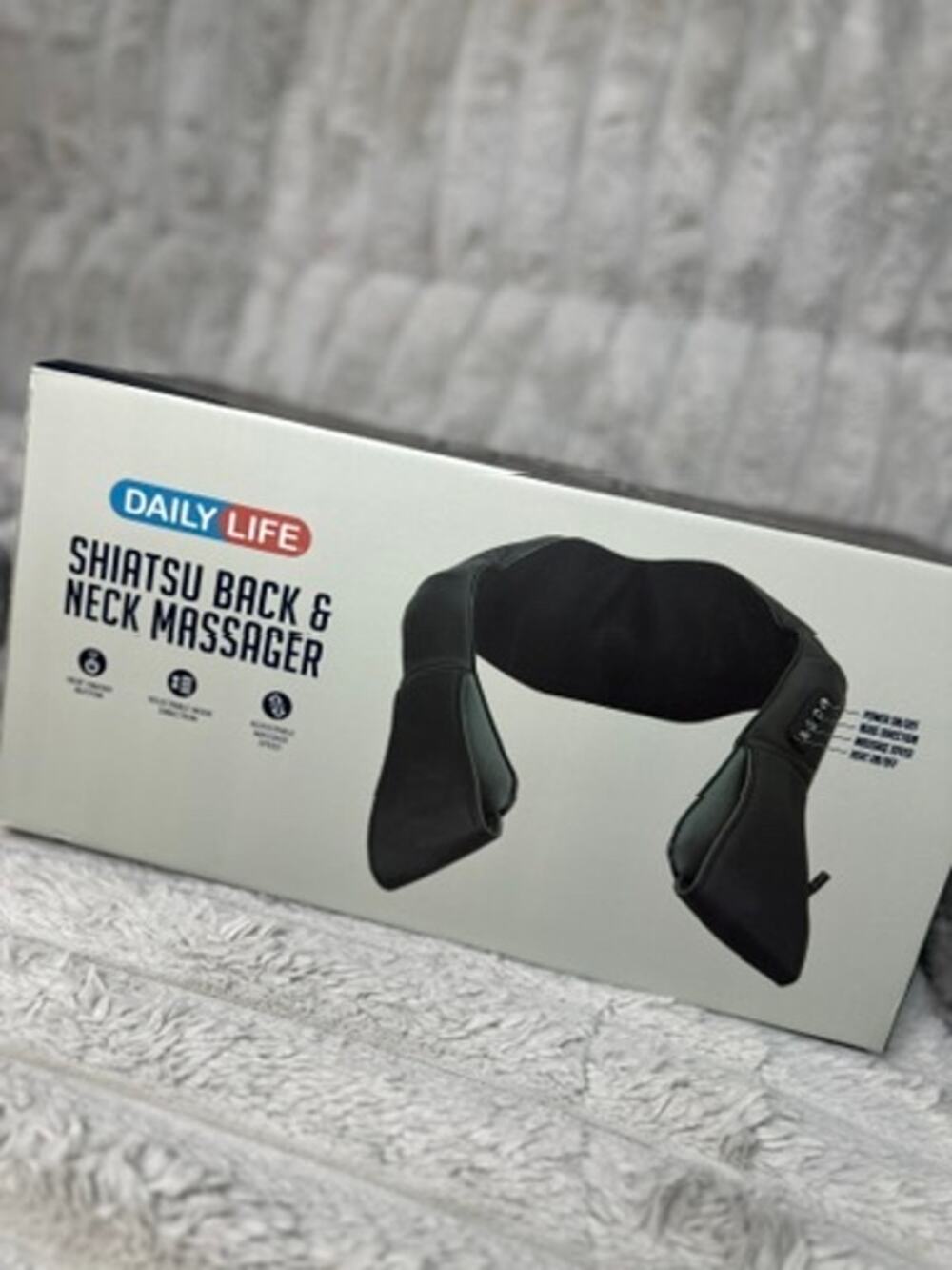Nekteck Shiatsu Neck Back Massager w Heat Deep Kneading Shoulder Massage